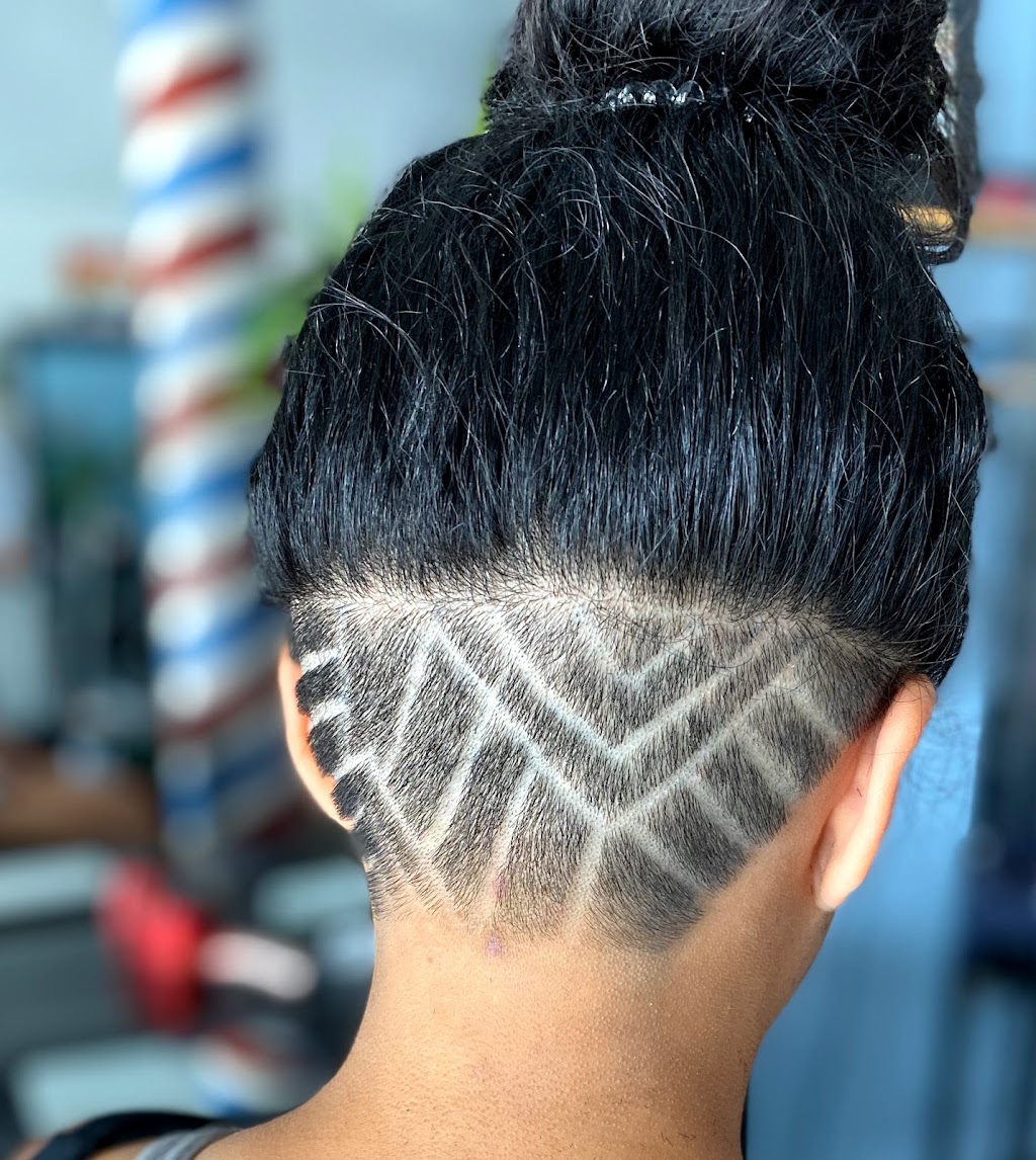 The Cut Hair Lounge | 2939 E Broadway, Long Beach, CA 90803, USA | Phone: (405) 876-5195