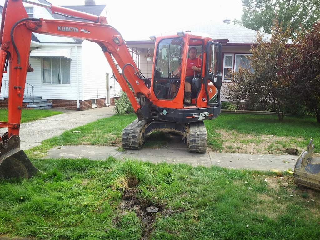 Mikes Excavating | 6616 W Smith Rd, Medina, OH 44256, USA | Phone: (216) 244-3575