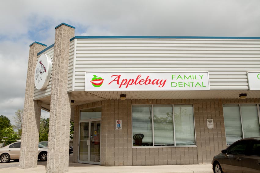 Applebay Family Dental Clinic | 6874 Kalar Rd #2, Niagara Falls, ON L2H 2T3, Canada | Phone: (905) 357-7700
