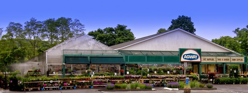 Smithland Pet & Garden Center | 74 South St, Bethel, CT 06801, USA | Phone: (203) 743-3232