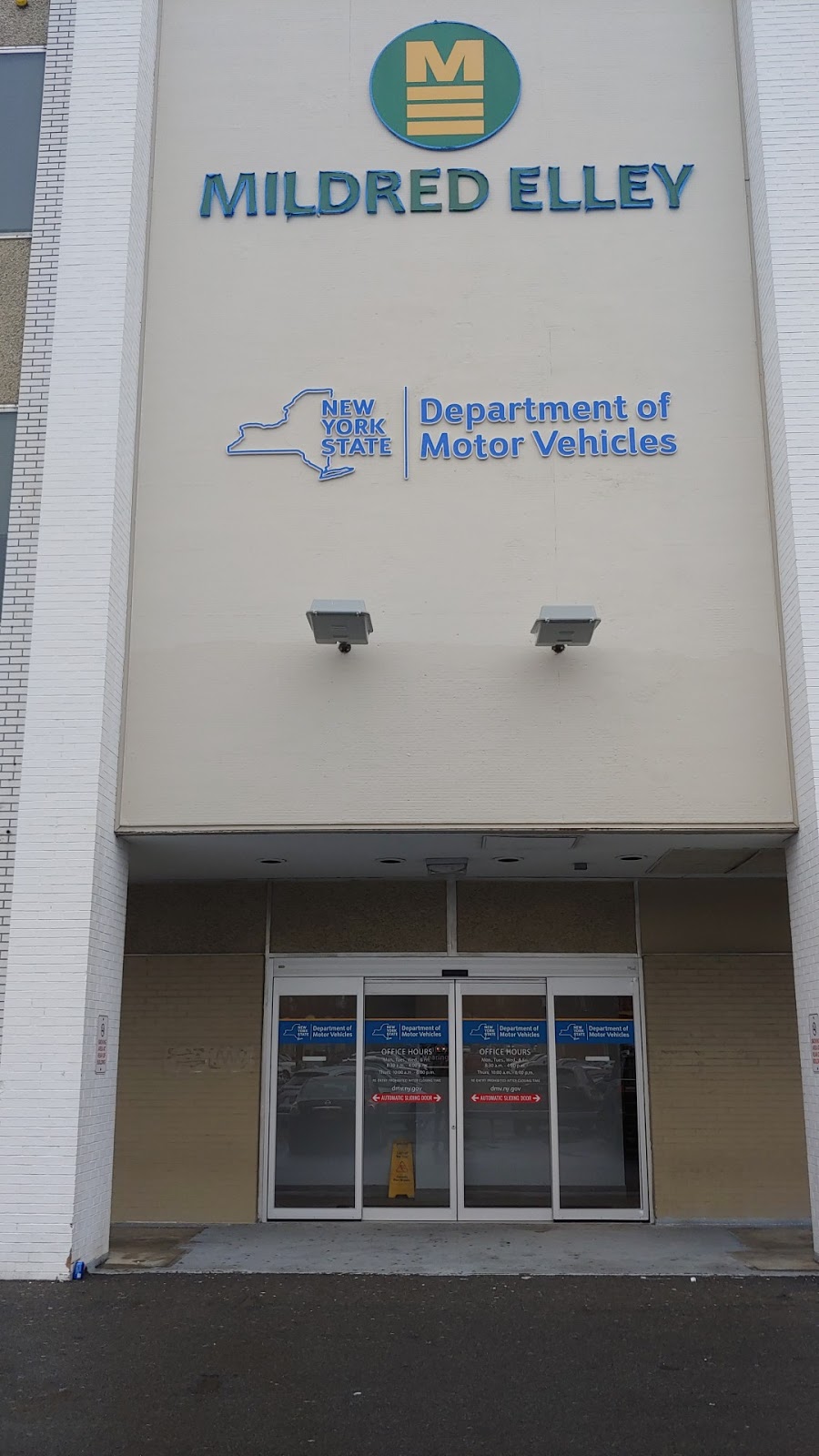 New York State DMV - Albany | 855 Central Ave, Albany, NY 12206, USA | Phone: (518) 473-5595