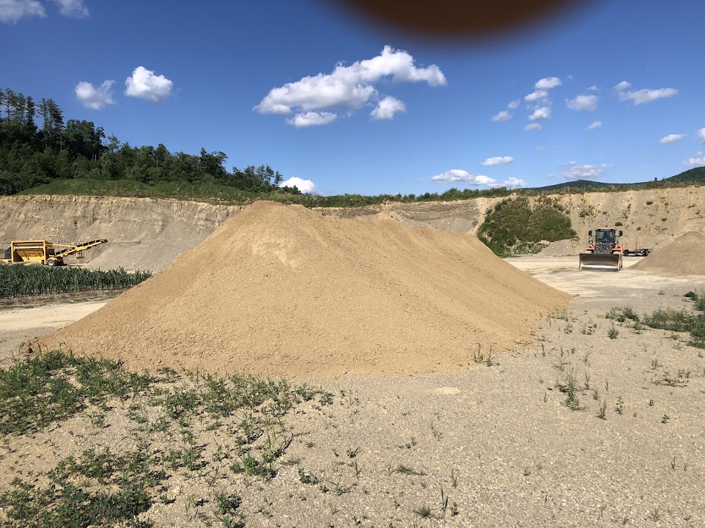 Gulley Gravel Llc | 10 Chestnut Hill Rd, Eagle Bridge, NY 12057, USA | Phone: (603) 396-6495