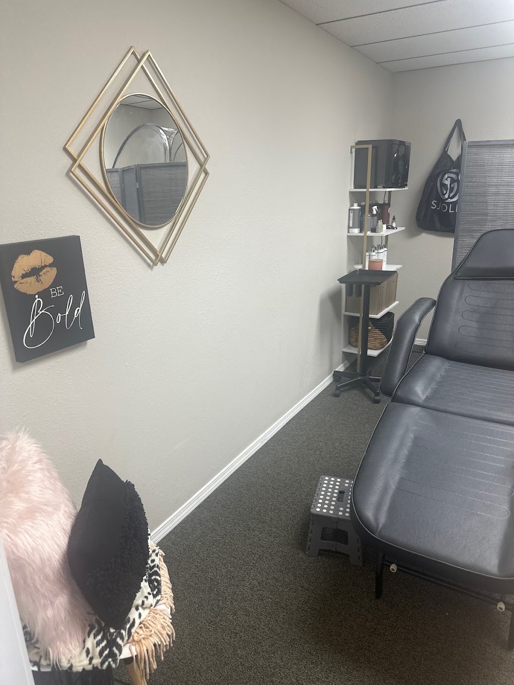 Vaughn Medical Aesthetics | 214 N Chouteau Ave, Chouteau, OK 74337, USA | Phone: (918) 803-6562