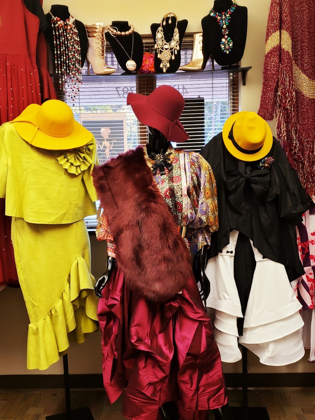 CoCo Couture Fashion | 282 St Clair Ave, Clairton, PA 15025, USA | Phone: (412) 267-7787