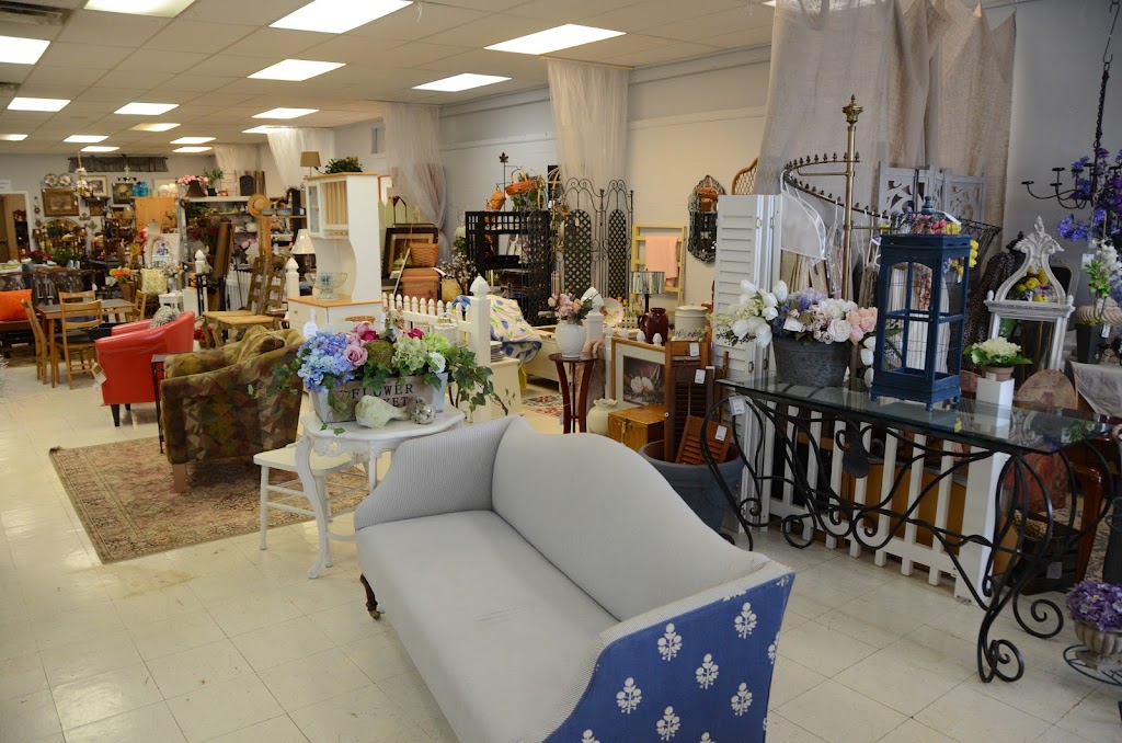 Room Swap Consignments | 1023 E Main St, Plainfield, IN 46168, USA | Phone: (317) 406-3065