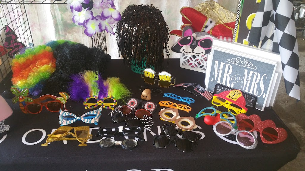 Action Photo Booths | 232 Voorhees Rd, Amsterdam, NY 12010, USA | Phone: (518) 848-5004