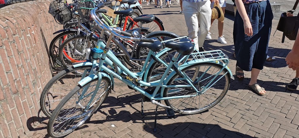 Holland Rent A Bike / Beursstalling | Damrak 247, 1012 ZJ Amsterdam, Netherlands | Phone: 020 622 3207