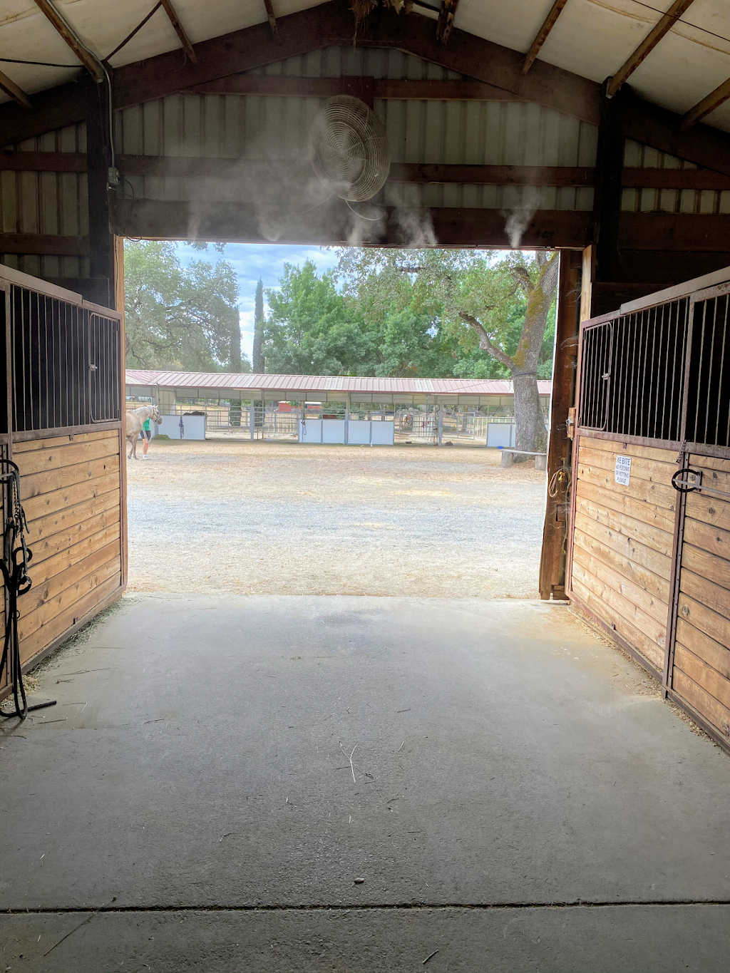 Lakeside Equestrian Center | 3635 Auburn Folsom Rd, Loomis, CA 95650, USA | Phone: (916) 652-2197