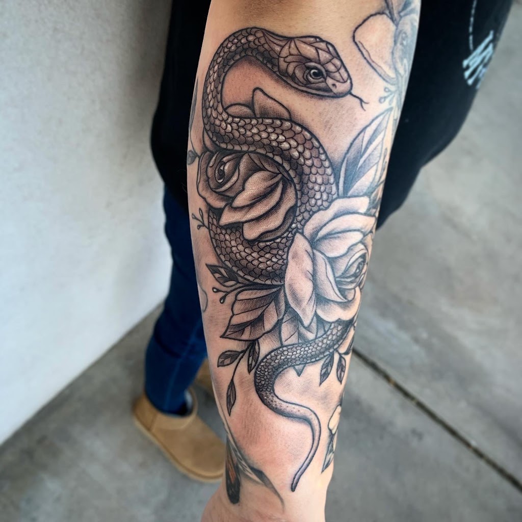 Reinkarnate Tattoo | 10262 E Apache Trail, Apache Junction, AZ 85207, USA | Phone: (928) 388-5882