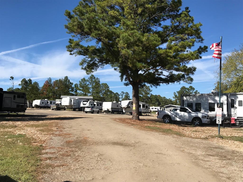 Pinewood RV Estates | 1256 State Hwy 71, Smithville, TX 78957, USA | Phone: (512) 575-4777