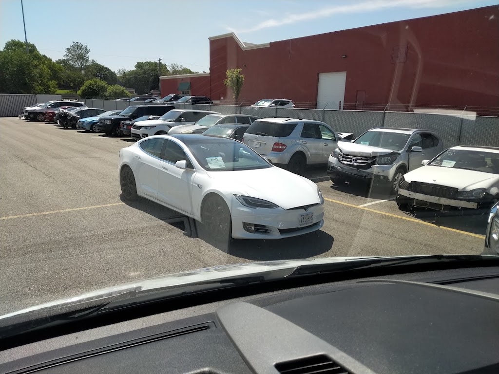 Eveland Bros. Collision Repair, Inc. | 7200 W Frontage Rd, Shawnee, KS 66203, USA | Phone: (913) 262-6050