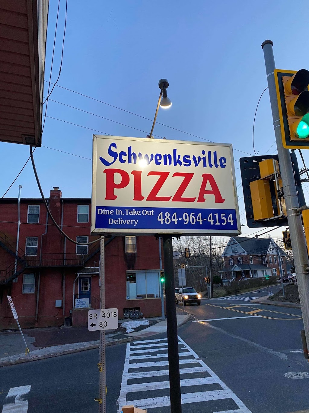 Schwenksville Pizza | 800 Main St, Schwenksville, PA 19473, USA | Phone: (484) 964-4154