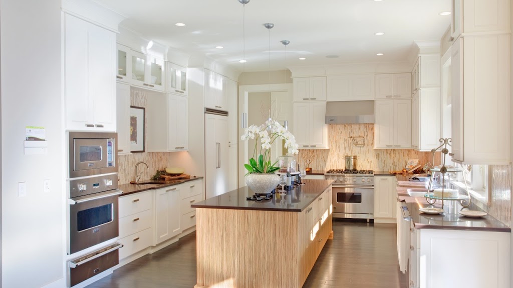 Express Painting & Contracting | 8416 Rugby Rd, Manassas Park, VA 20111, USA | Phone: (703) 946-6588