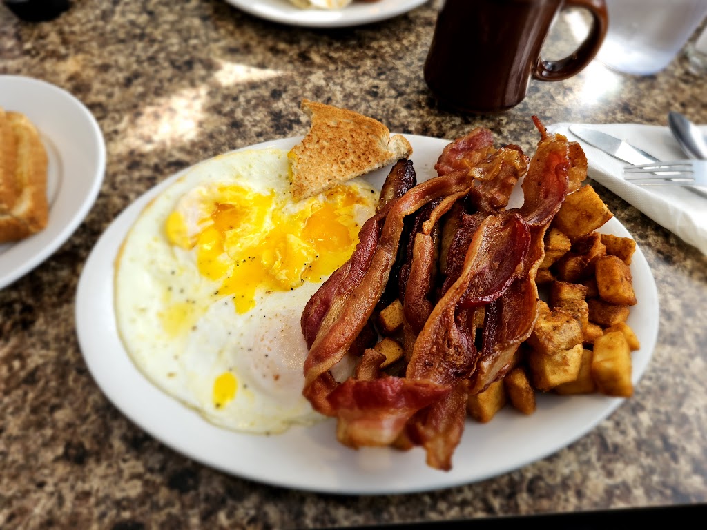 The M29 Diner | 9816 Dixie Hwy, Ira Township, MI 48023, USA | Phone: (586) 684-3412