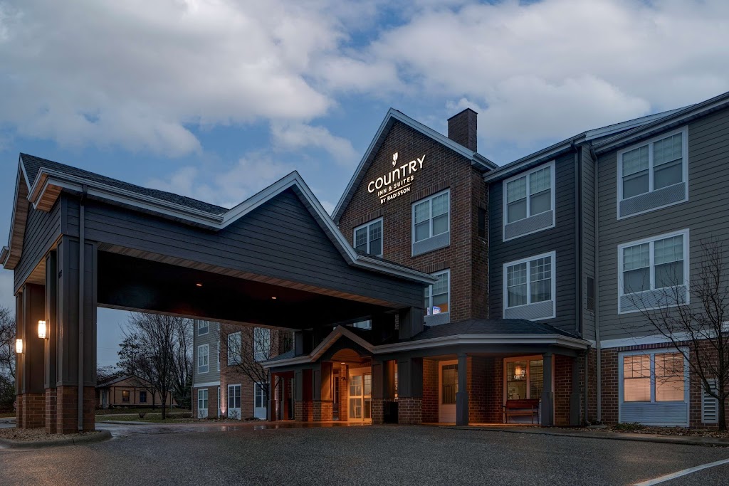 Country Inn & Suites by Radisson, Red Wing, MN | 4275 US-61, Red Wing, MN 55066, USA | Phone: (651) 394-0676