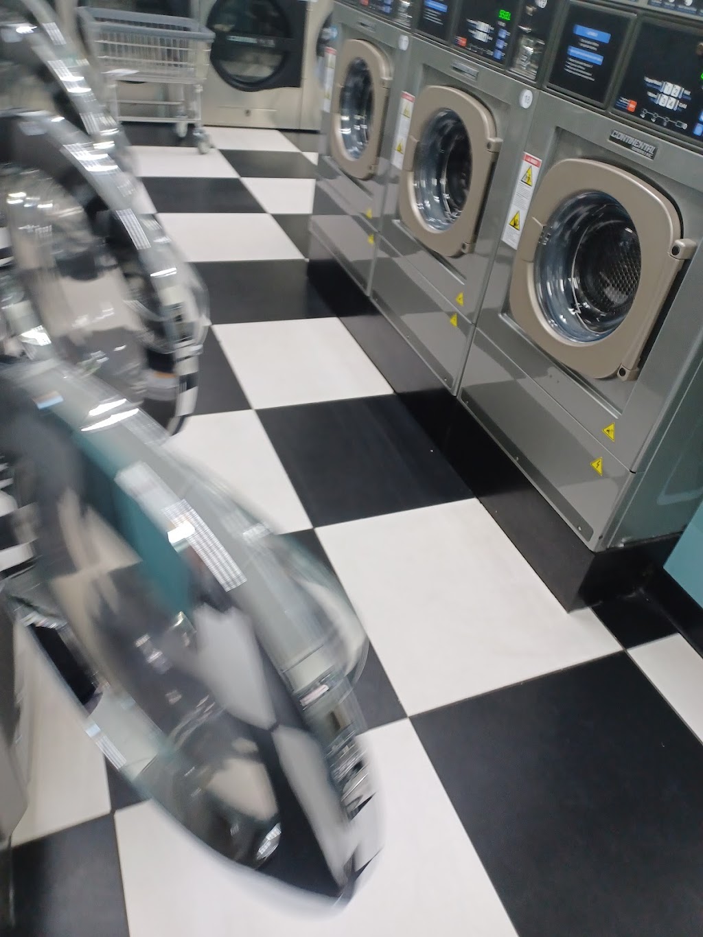 Bubbles Laundry Service | 1310 S Magnolia Ave, Anaheim, CA 92804, USA | Phone: (714) 248-6411