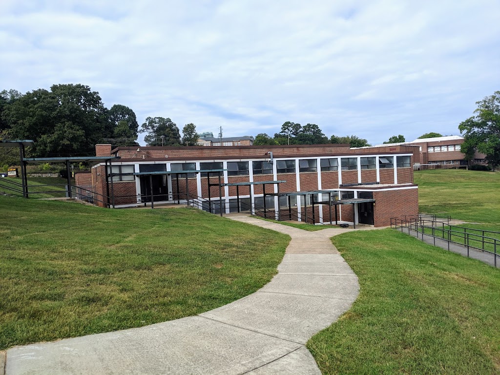 Wiley Magnet Middle School | 1400 W Northwest Blvd, N Hawthorne Rd, Winston-Salem, NC 27104, USA | Phone: (336) 727-2378