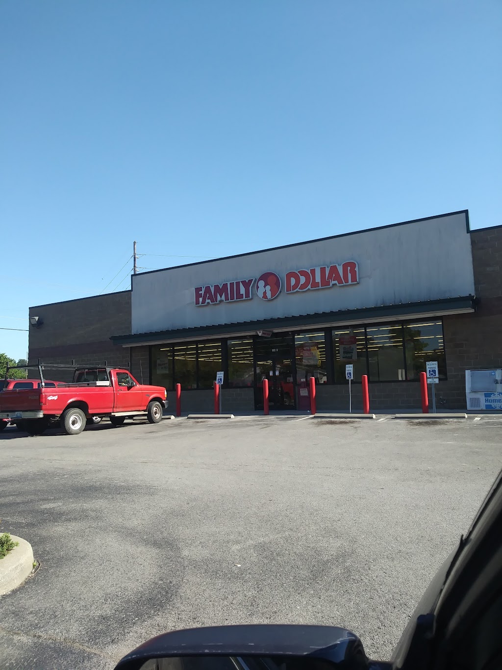 Family Dollar | 104-A Northgate Drive, Frankfort, KY 40601, USA | Phone: (502) 661-3385
