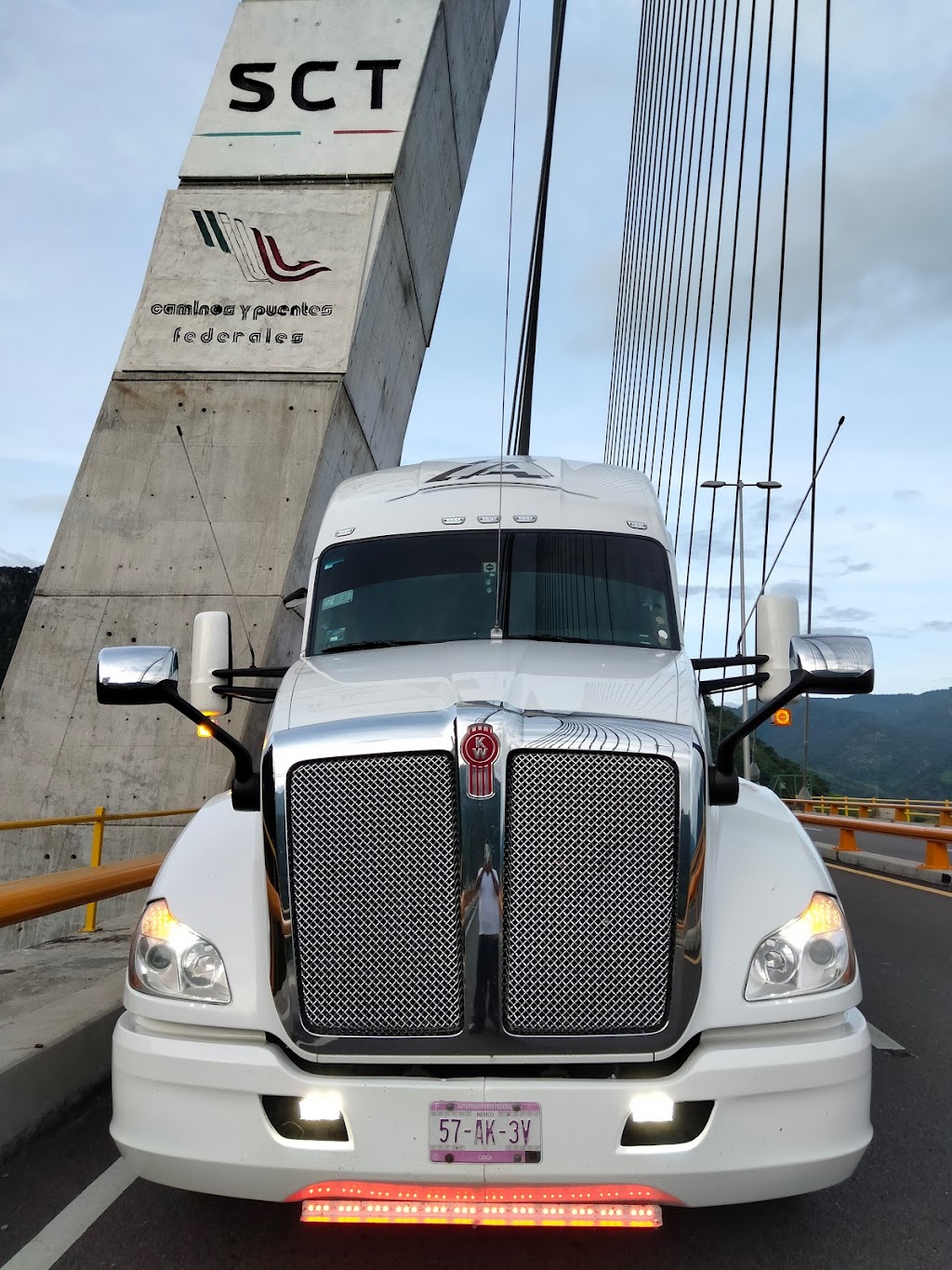 Autotransportes Alanís, S.A De C.V. | Blvd. Aeropuerto 2, Francisco Villa, 88299 Nuevo Laredo, Tamps., Mexico | Phone: 867 711 6565