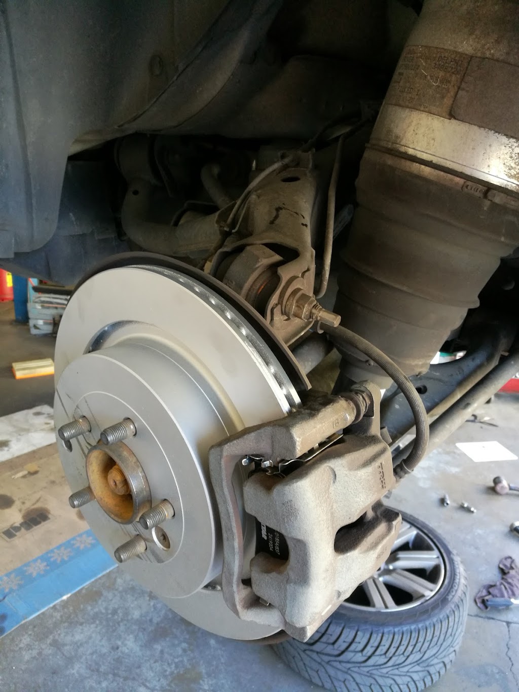 Rays Auto Repair & Tires | 2333 El Camino Real, Redwood City, CA 94063, USA | Phone: (650) 367-8218