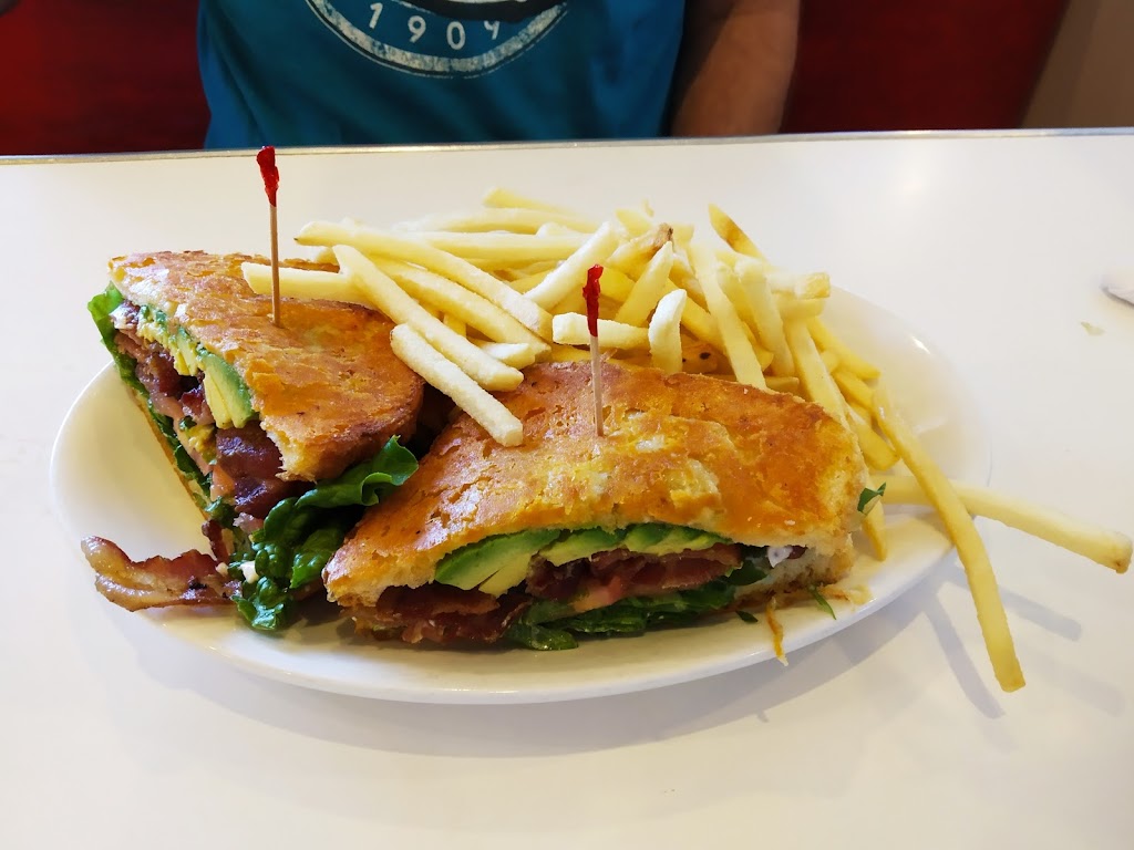 Rubys Diner | 2305 East Coast Hwy, Corona Del Mar, CA 92625, USA | Phone: (949) 673-7829