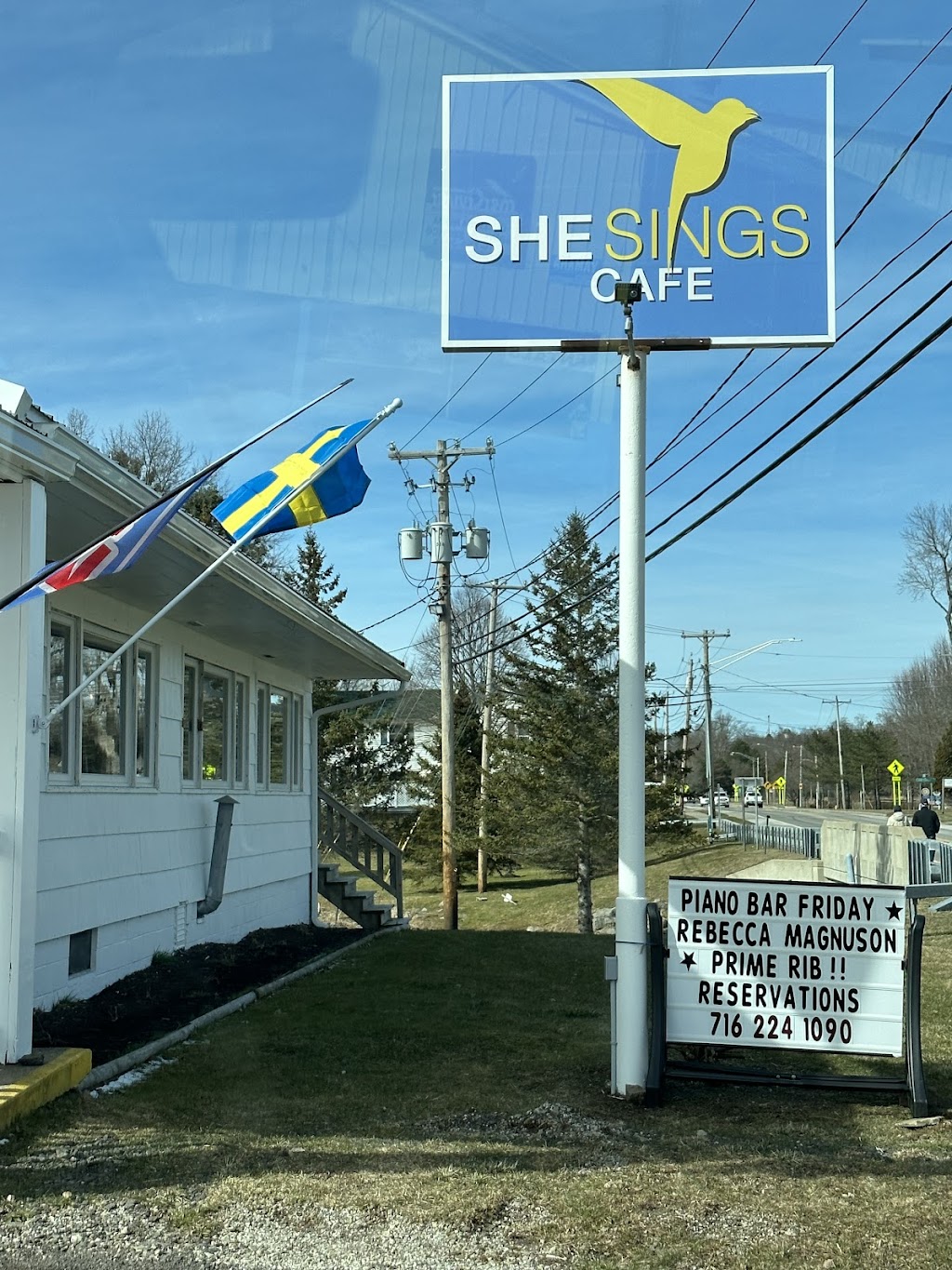 She Sings Cafe and Restaurant-Bar | 95 W Lake Rd, Mayville, NY 14757, USA | Phone: (716) 224-1090