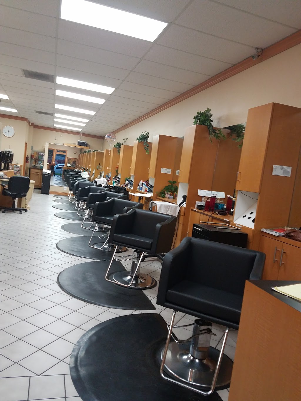 Ashleys Hair Salon | 2355 S Azusa Ave, West Covina, CA 91792, USA | Phone: (626) 965-5052