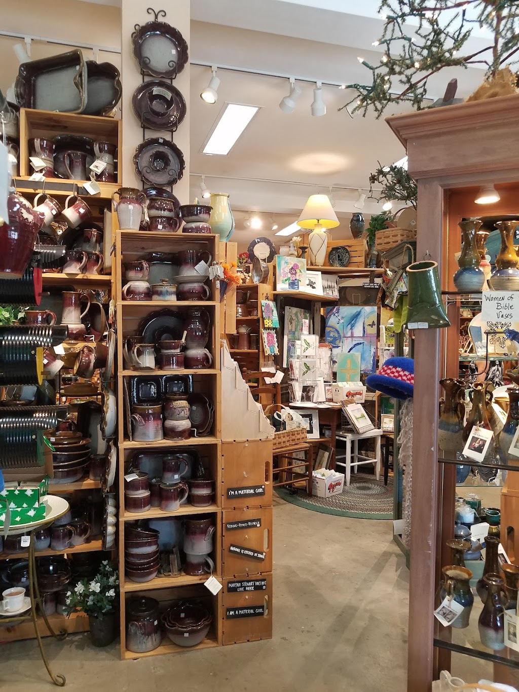 Seagrove Pottery | 106 Broad St, Seagrove, NC 27341, USA | Phone: (336) 873-7280