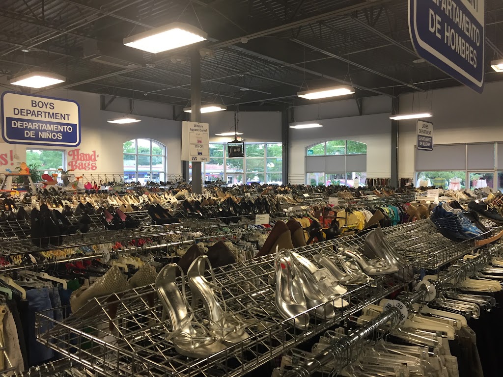 St. Vincent de Paul Thrift Store and Donation Center | 2300 Beechmont Ave, Cincinnati, OH 45230, USA | Phone: (513) 231-1239