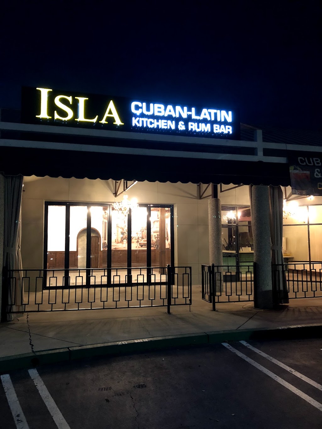 Isla Cuban-Latín Kitchen & Rum Bar | 30 Centerpointe Dr STE 12, La Palma, CA 90623, USA | Phone: (714) 735-8597