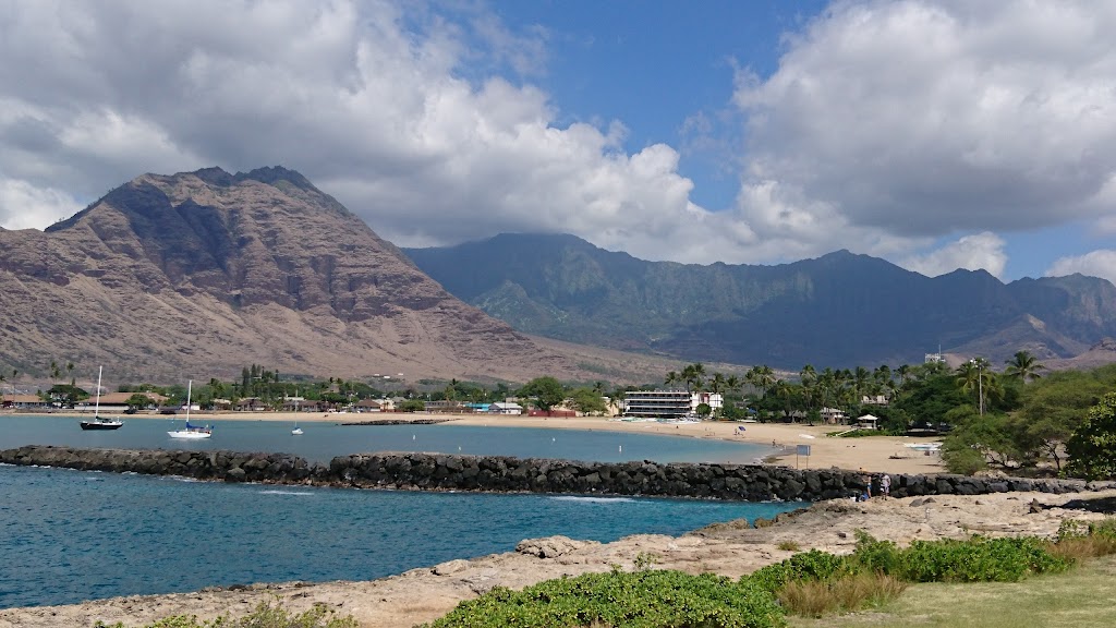 Pōkaʻī Bay Beach Park | 960 Bayview St #85, Waianae, HI 96792, USA | Phone: (808) 780-9772