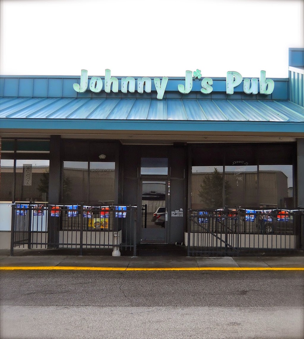 Johnny Js Pub & Grille, Portage Lakes | 3333 Manchester Rd # 3, Akron, OH 44319, USA | Phone: (330) 644-7229
