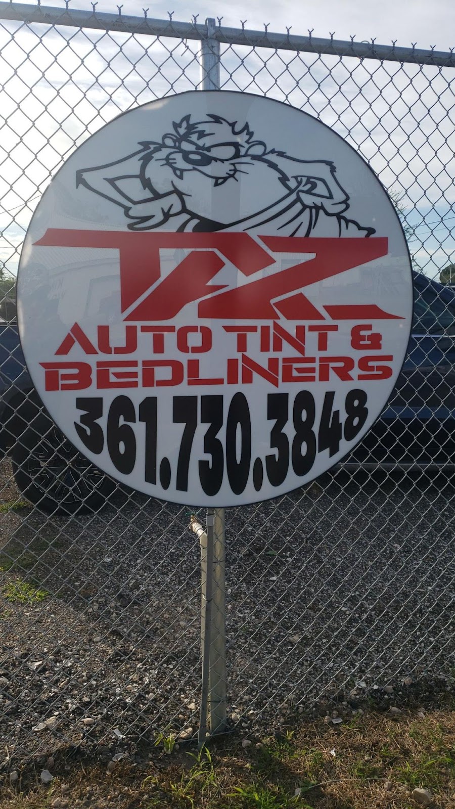 Taz Auto Tint and Bedliners | 207 E Shelton St, Kingsville, TX 78363, USA | Phone: (361) 730-3848