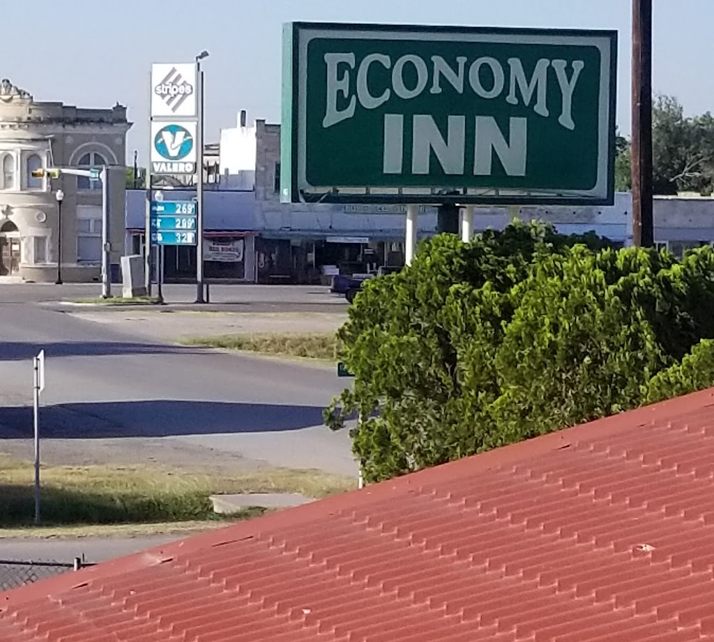 Economy Inn | 202 S Vineyard St, Sinton, TX 78387, USA | Phone: (361) 364-3456