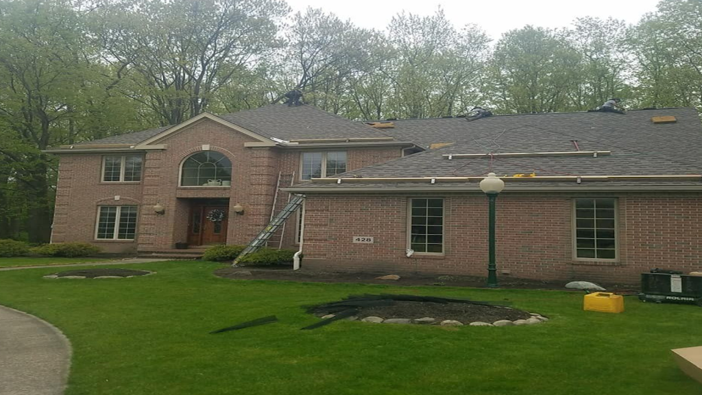 Diversified Roofing | 779 W Michigan Ave, Saline, MI 48176, USA | Phone: (734) 429-5840
