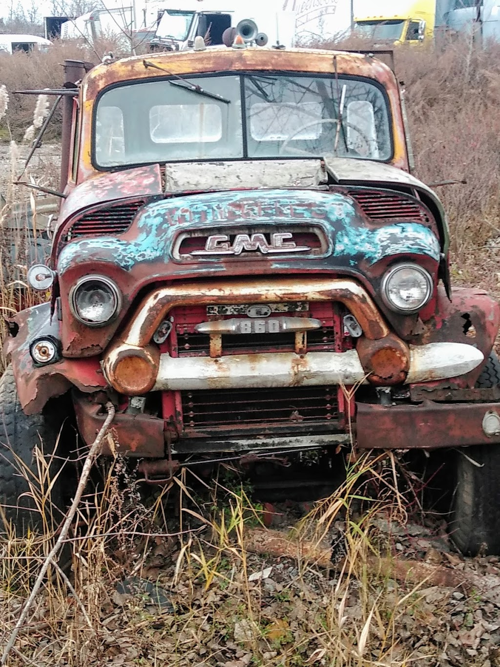 Caseys Truck Salvage World | 5651 Transit Rd, Depew, NY 14043, USA | Phone: (716) 681-0750