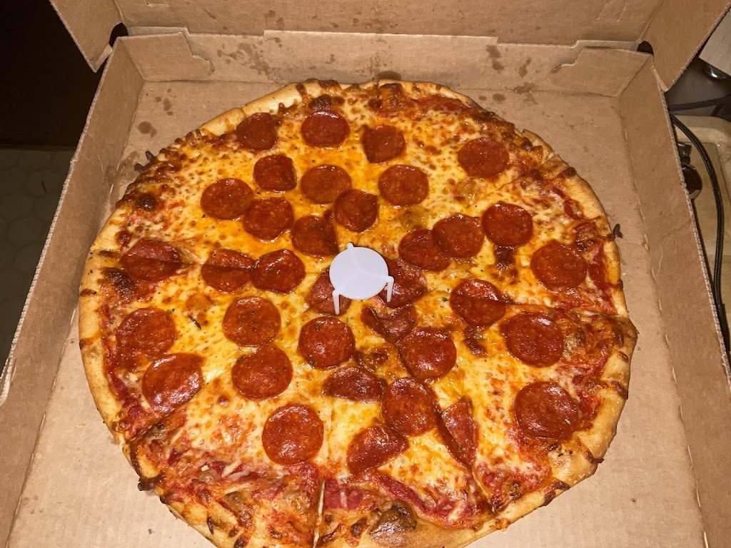 The Upper Crust Pizza | 3392 Saxonburg Blvd #350, Glenshaw, PA 15116, USA | Phone: (412) 963-0323