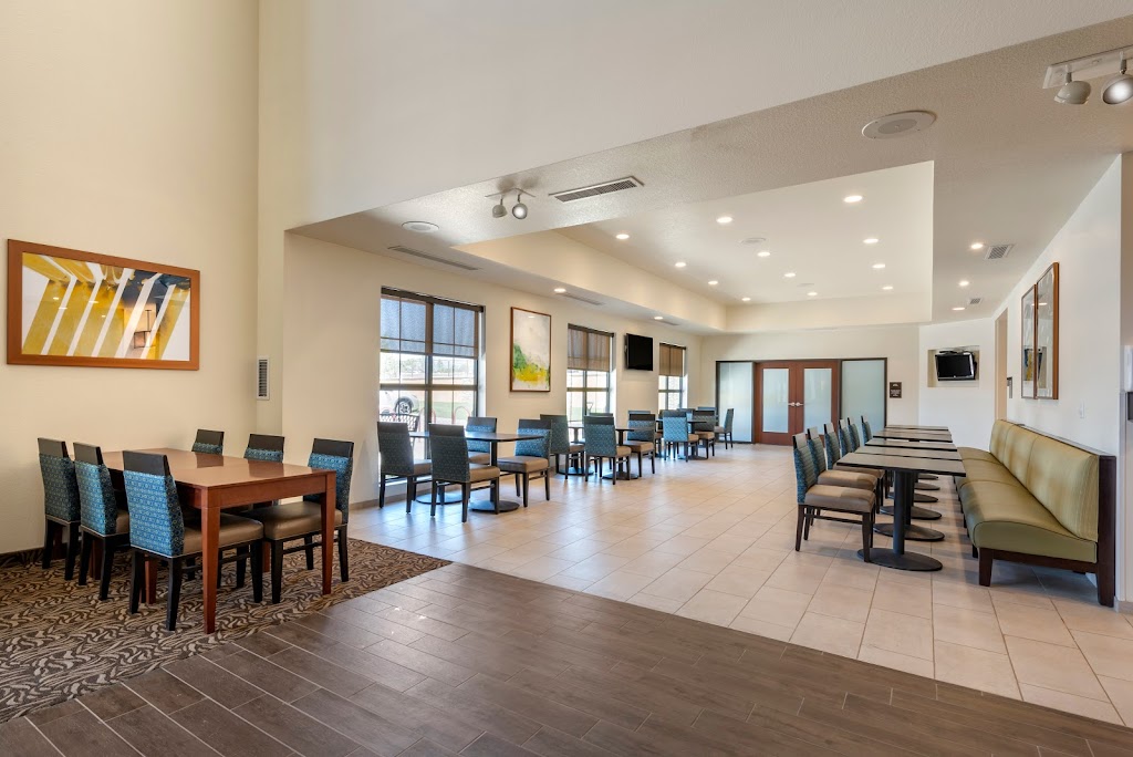 Comfort Suites Broomfield-Boulder/Interlocken | 8679 Destination Way, Broomfield, CO 80021, USA | Phone: (720) 674-2700