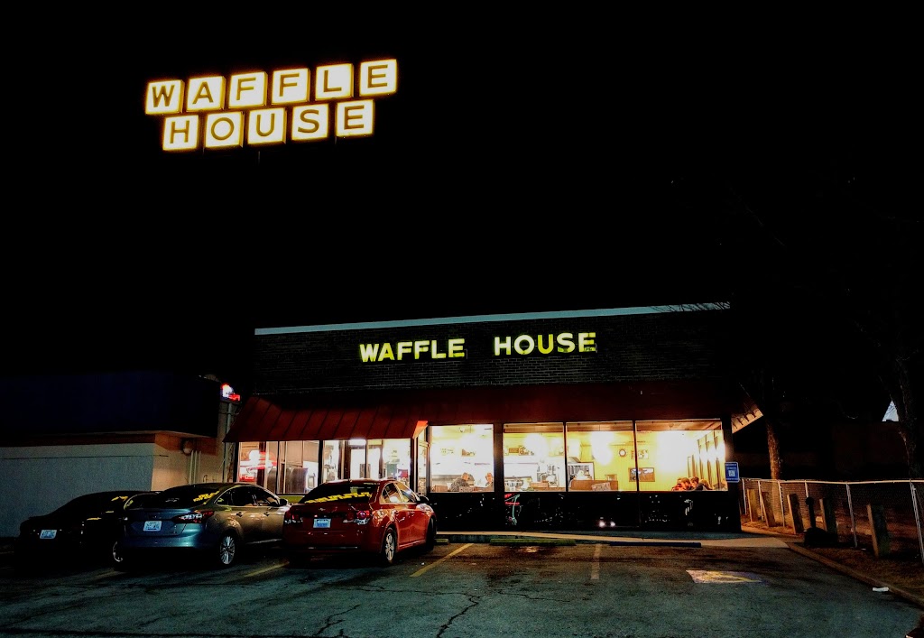 Waffle House | 1001 New Moody Ln, La Grange, KY 40031, USA | Phone: (502) 222-8159