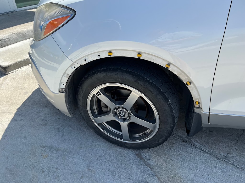 Bubble Island Express Carwash | 2106 N Saint Marys Street, Beeville, TX 78102, USA | Phone: (361) 343-5040