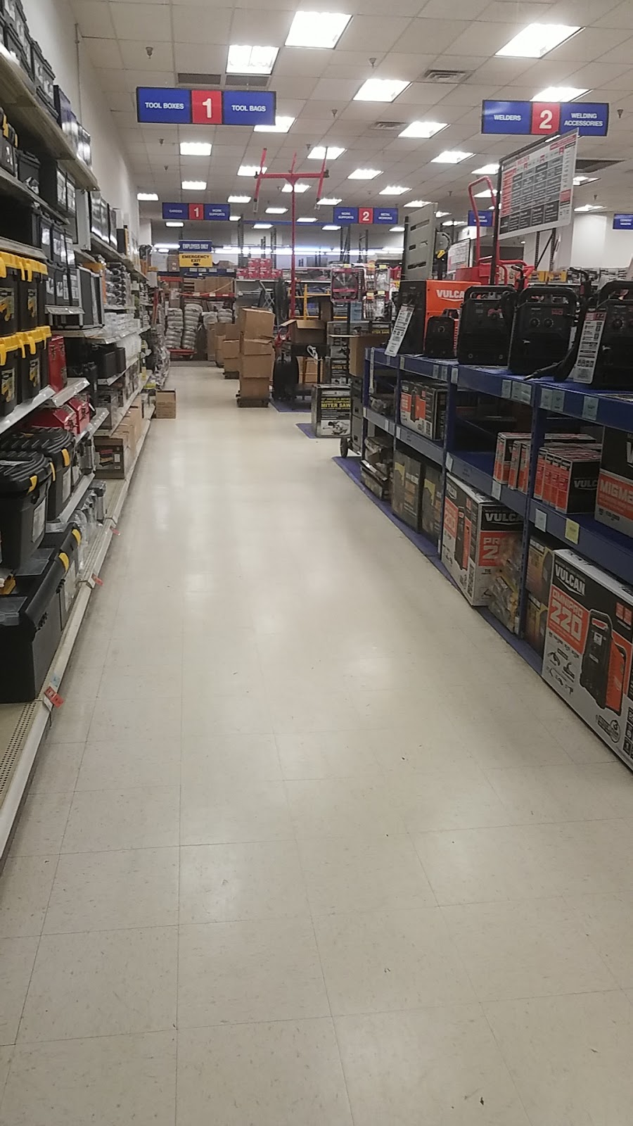 Harbor Freight Tools | 639 Clairton Blvd, Pleasant Hills, PA 15236, USA | Phone: (412) 650-9691