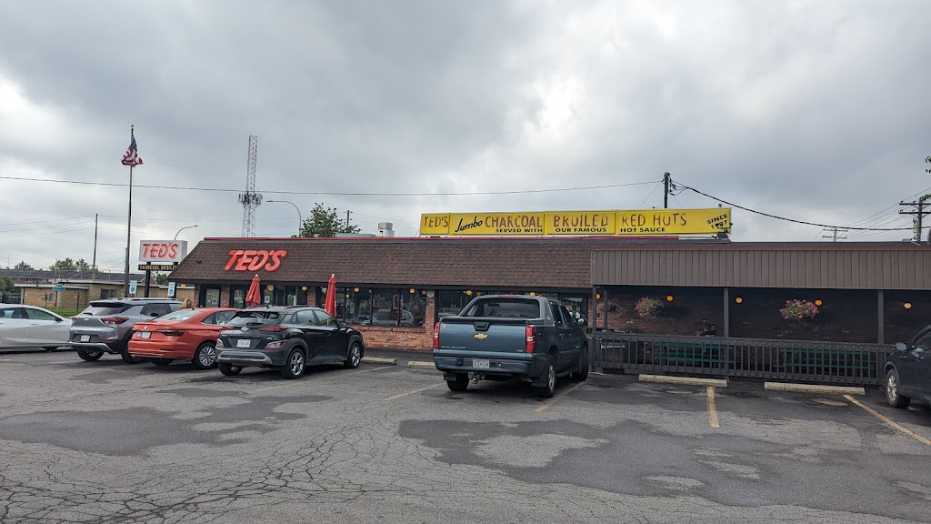 Teds Hot Dogs | 2312 Sheridan Dr, Tonawanda, NY 14150, USA | Phone: (716) 834-6287