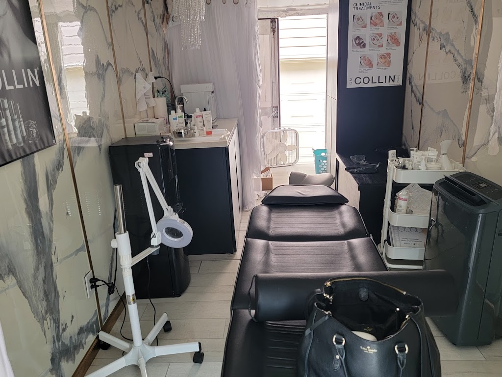The Beauty Clinic, llc Mobile Spa Truck | 15388 Dry Creek Rd, Noblesville, IN 46060, USA | Phone: (317) 515-8515