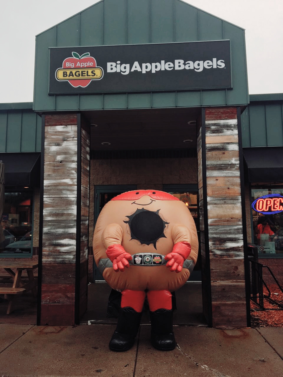 Big Apple Bagels | 508 Lake St S, Forest Lake, MN 55025, USA | Phone: (651) 464-4997