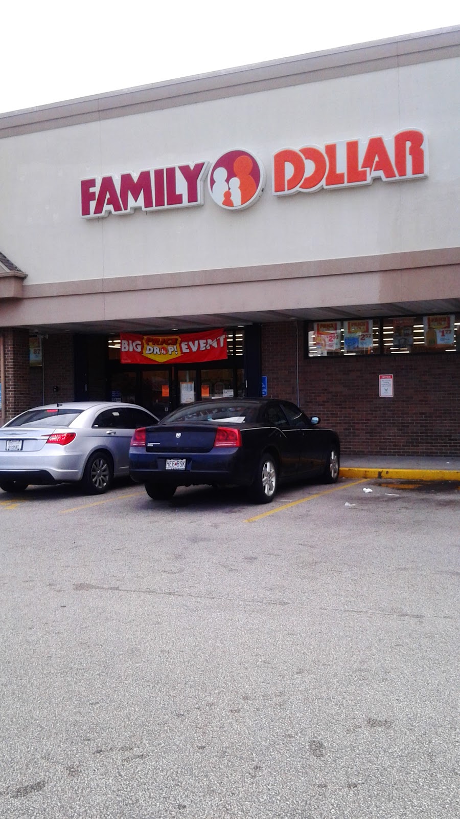 Family Dollar | 9070 W Florissant Ave, St. Louis, MO 63136, USA | Phone: (314) 684-1984