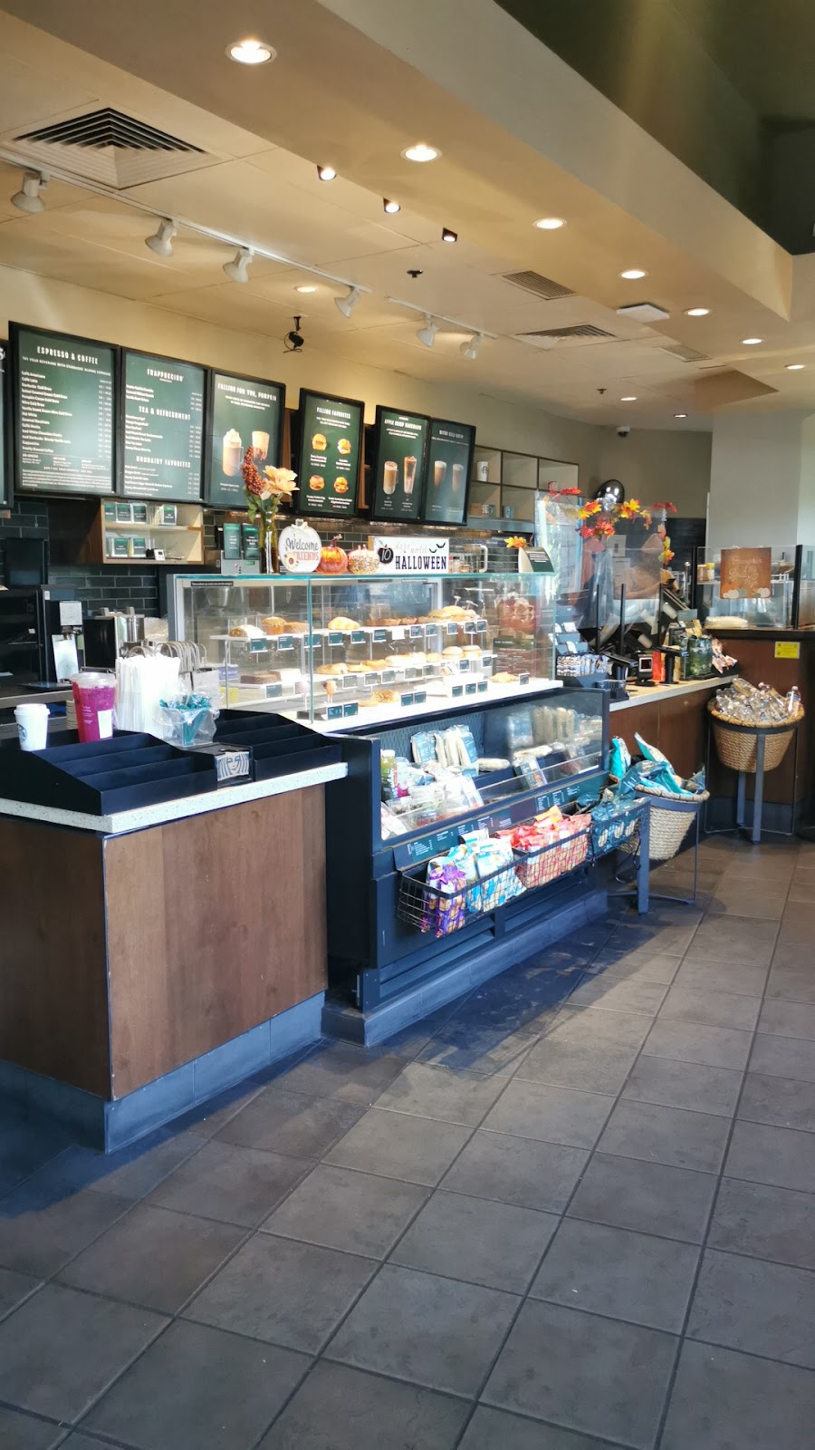 Starbucks | 20806 S Figueroa St, Carson, CA 90745, USA | Phone: (310) 618-1899