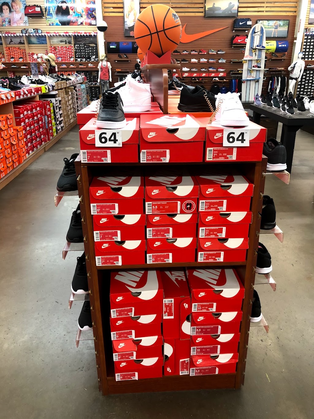 Shoe City Long Beach | 4170 E Willow St, Long Beach, CA 90815 | Phone: (562) 498-3400