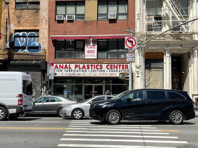 Canal Plastics Center | 345 Canal St, New York, NY 10013, USA | Phone: (212) 925-1032