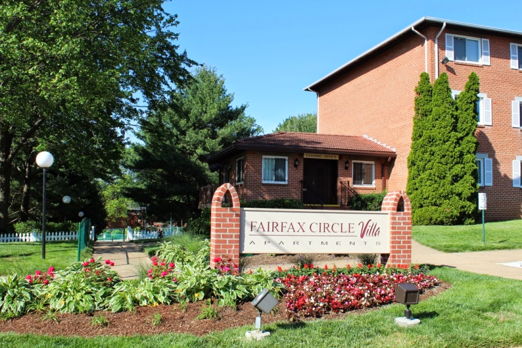 Fairfax Circle Villa Apartments | 9555 Blake Ln, Fairfax, VA 22031, USA | Phone: (703) 591-8574