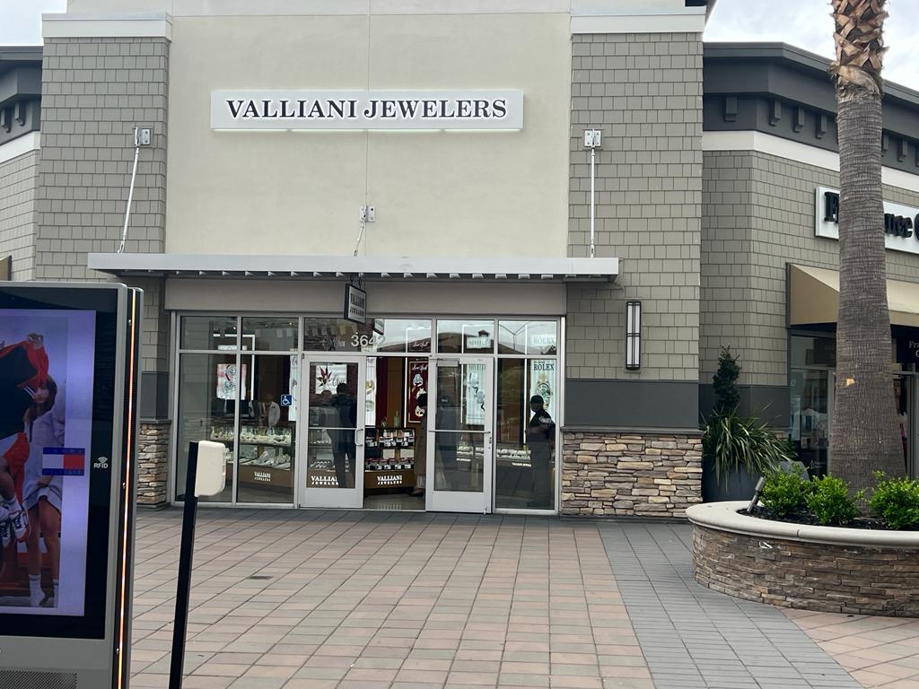 VALLIANI JEWELERS | 3642 Livermore Outlets Dr, Livermore, CA 94551, USA | Phone: (925) 262-9786